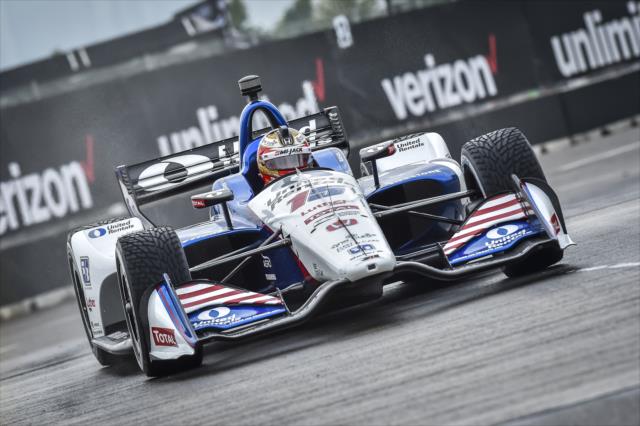 Graham Rahal sails through Turn 2 during qualifications for Race 2 of the Chevrolet Detroit Grand Prix at Belle Isle Park -- Photo by: Chris Owens