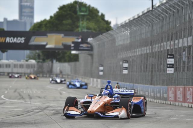 Scott Dixon leads a group into Turn 1 during Race 2 of the Chevrolet Detroit Grand Prix at Belle Isle Park -- Photo by: Chris Owens