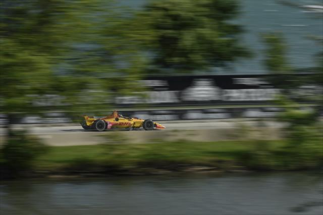 Ryan Hunter-Reay streaks toward Turn 7 during Race 2 of the Chevrolet Detroit Grand Prix at Belle Isle Park -- Photo by: Chris Owens