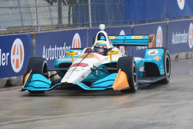 Gabby Chaves sets up for Turn 8 during qualifications for Race 2 of the Chevrolet Detroit Grand Prix at Belle Isle Park -- Photo by: James  Black