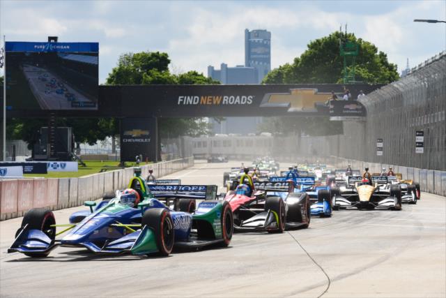 Alexander Rossi leads the field into Turn 1 at the start of Race 2 of the Chevrolet Detroit Grand Prix at Belle Isle Park -- Photo by: James  Black