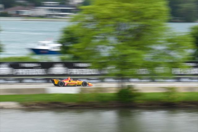 Ryan Hunter-Reay streaks down the backstretch during Race 2 of the Chevrolet Detroit Grand Prix at Belle Isle Park -- Photo by: James  Black