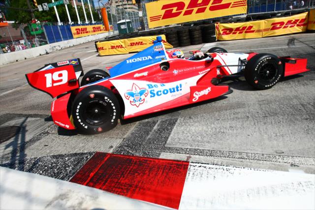 Justin Wilson drives through Turn 1 during the early stages of the Grand Prix of Baltimore -- Photo by: Bret Kelley