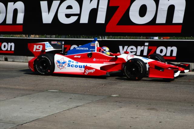 Justin Wilson enters Turn 2 during the Grand Prix of Baltimore -- Photo by: Bret Kelley
