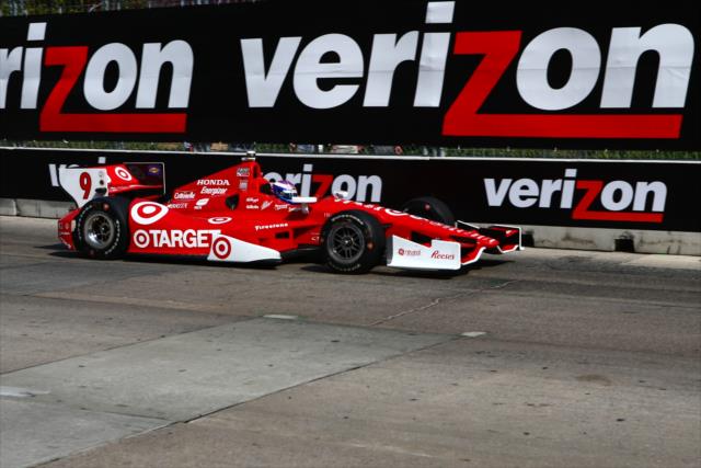 Scott Dixon enters Turn 2 during the Grand Prix of Baltimore -- Photo by: Bret Kelley