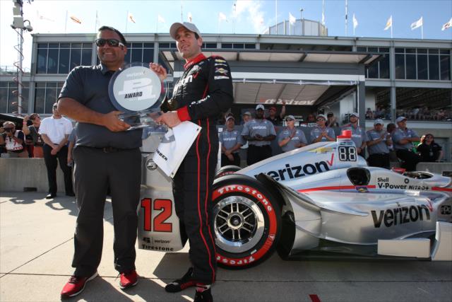 Will Power accepts the Verizon P1 Award for winning the pole position for the Honda Indy Grand Prix of Alabama -- Photo by: Chris Jones
