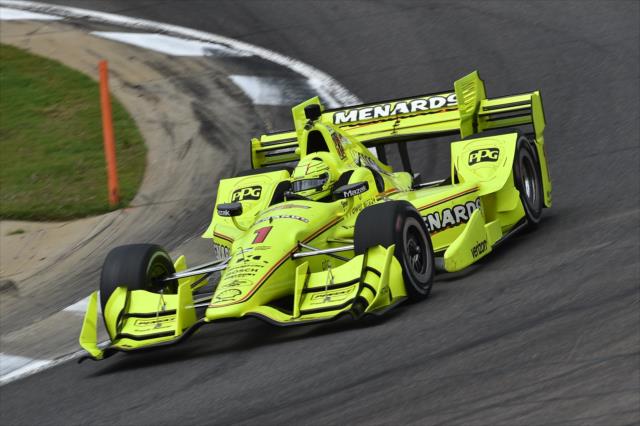Simon Pagenaud apexes Turn 9 during qualifications for the Honda Indy Grand Prix of Alabama -- Photo by: Christopher Owens