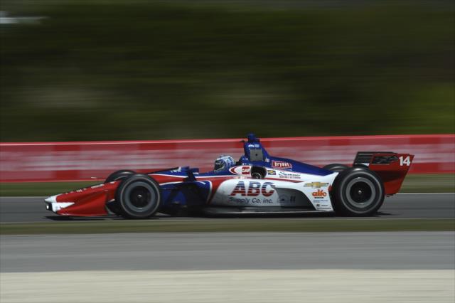Tony Kanaan races toward Turn 12 during qualifications for the Honda Indy Grand Prix of Alabama -- Photo by: Chris Owens