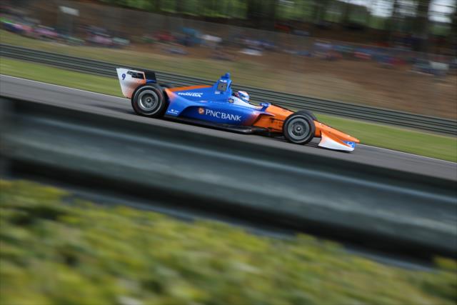 Scott Dixon sets up for Turn 12 during practice for the Honda Indy Grand Prix of Alabama -- Photo by: Matt Fraver