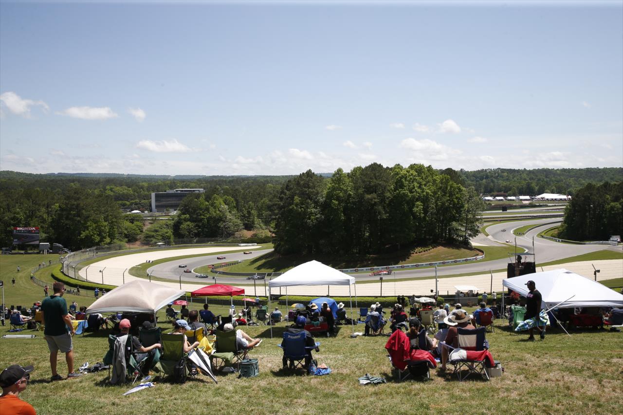 Fans - Honda Indy Grand Prix of Alabama - By: Chris Jones -- Photo by: Chris Jones