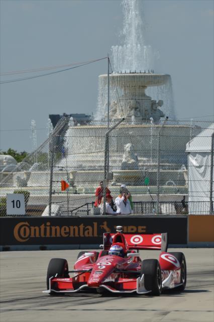 Scott Dixon on course during practice for the Chevrolet Dual in Detroit -- Photo by: Chris Owens