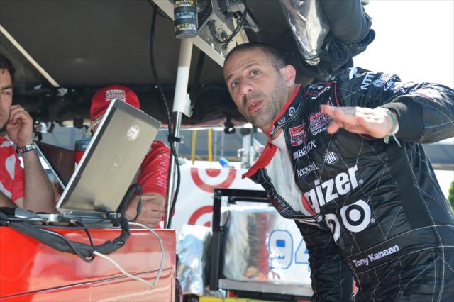 Tony Kanaan on pit lane following practice for the Chevrolet Dual in Detroit -- Photo by: Chris Owens