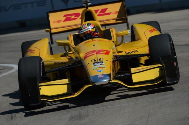 Ryan Hunter-Reay on course during practice for the Chevrolet Dual in Detroit -- Photo by: Chris Owens