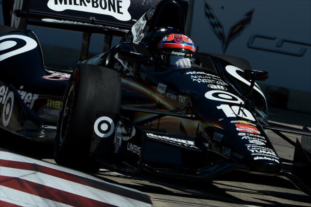 Tony Kanaan on course during practice for the Chevrolet Dual in Detroit -- Photo by: Chris Owens