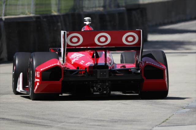 Scott Dixon on course during practice for the Chevrolet Dual In Detroit -- Photo by: Joe Skibinski