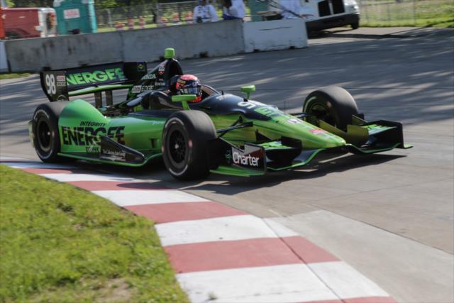 Jack Hawksworth on course during qualifications for Race 1 of the Chevrolet Indy Dual in Detroit -- Photo by: Joe Skibinski