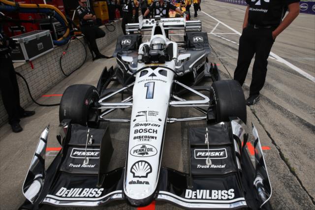 Simon Pagenaud sits in the No. 1 DXC Chevrolet on pit lane prior to practice for the Chevrolet Detroit Grand Prix -- Photo by: Chris Jones
