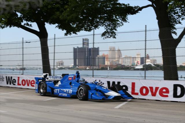 Tony Kanaan streaks out of Turn 13 during practice for the Chevrolet Detroit Grand Prix -- Photo by: Chris Jones