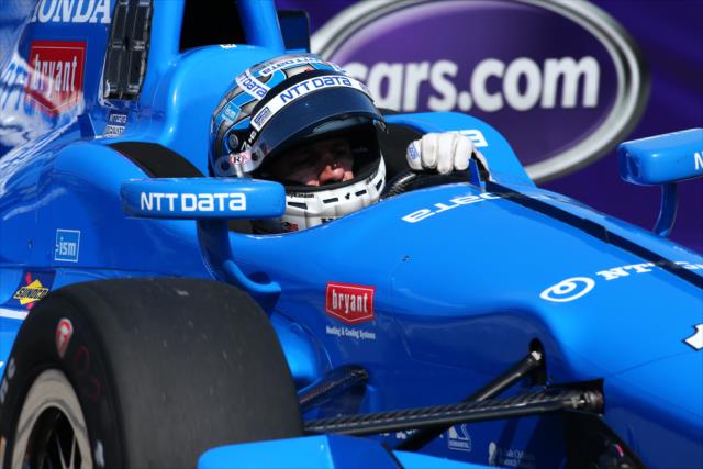 Tony Kanaan sits in his No. 10 NTT Data Honda on pit lane prior to qualifications for Race 1 of the Chevrolet Detroit Grand Prix -- Photo by: Bret Kelley