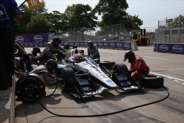 Oriol Servia comes in for tires and fuel on pit lane during Race 1 of the Chevrolet Detroit Grand Prix -- Photo by: Chris Jones