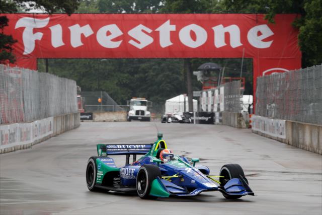Alexander Rossi dives into Turn 5 during qualifications for Race 2 of the Chevrolet Detroit Grand Prix at Belle Isle Park -- Photo by: Joe Skibinski