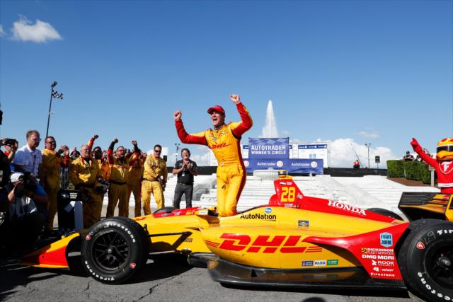 Ryan Hunter-Reay begins the celebration in Victory Circle after winning Race 2 of the Chevrolet Detroit Grand Prix at Belle Isle Park -- Photo by: Joe Skibinski