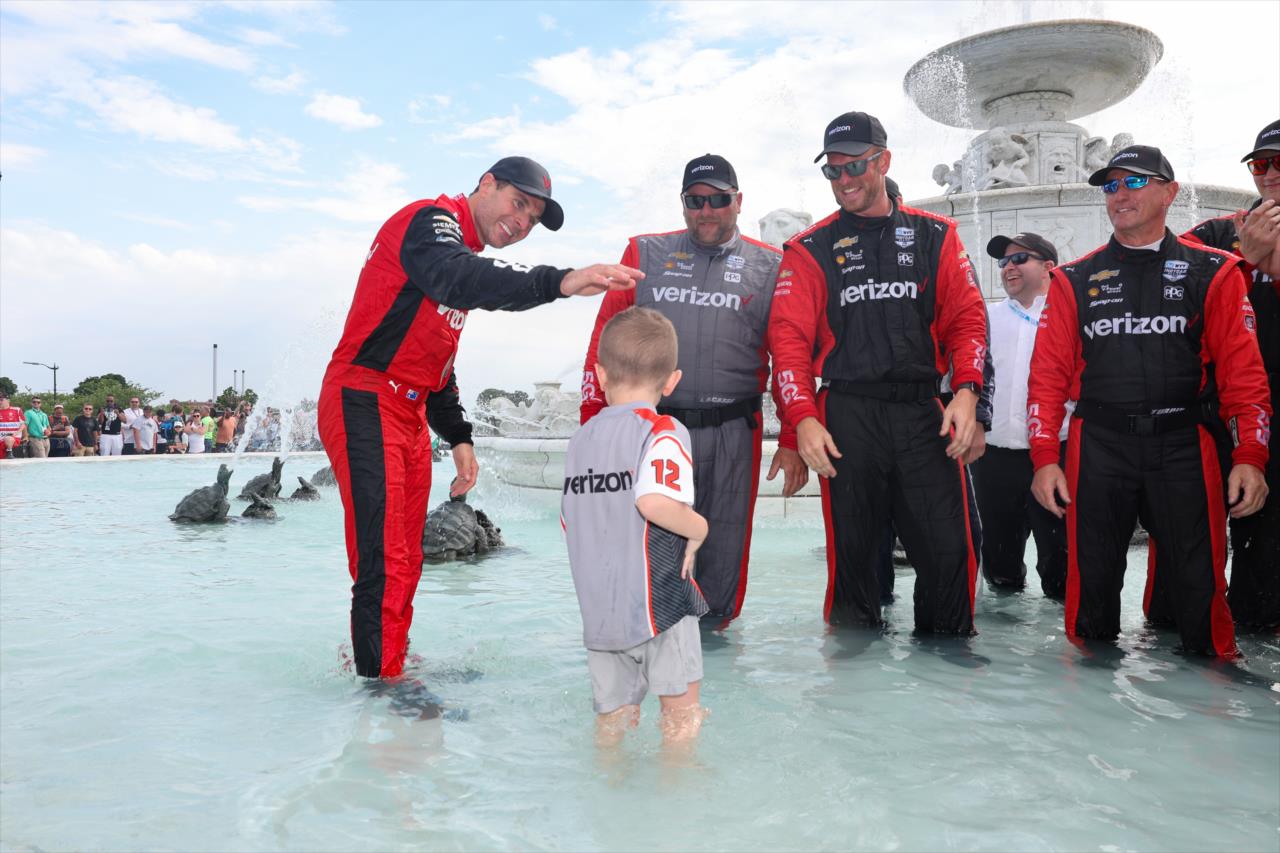 Will Power and son Beau - Chevrolet Detroit Grand Prix - By: Chris Owens -- Photo by: Chris Owens