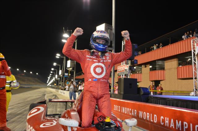 Scott Dixon reacts to his clinching the 2013 IZOD IndyCar Series championship -- Photo by: John Cote