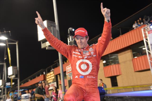 Scott Dixon reacts to his clinching the 2013 IZOD IndyCar Series Championship -- Photo by: John Cote