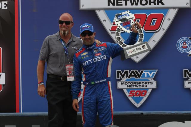Tony Kanaan accepts his 2nd Place trophy following the MAVTV 500 at Auto Club Speedway -- Photo by: Chris Jones