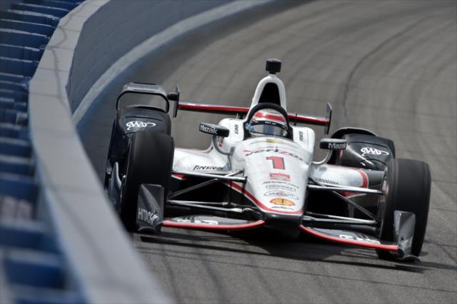 Will Power skirts the Turn 4 wall during the MAVTV 500 at Auto Club Speedway -- Photo by: Chris Owens