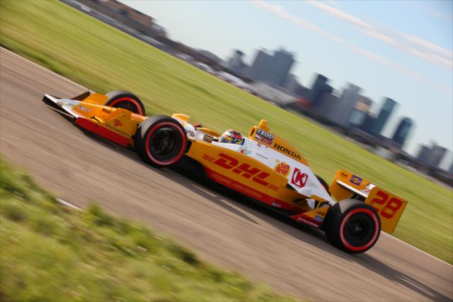 Ryan Hunter-Reay during warm up. -- Photo by: Shawn Gritzmacher