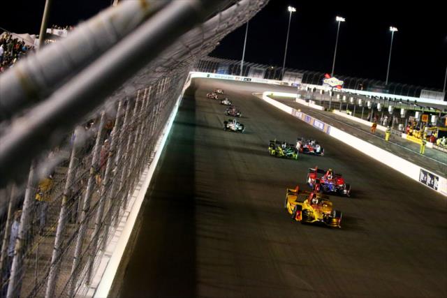 Ryan Hunter-Reay leads a group down the frontstretch during the Bommarito Automotive Group 500 at Gateway Motorsports Park -- Photo by: Bret Kelley
