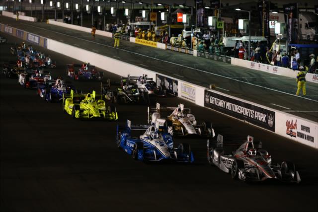 Will Power and Josef Newgarden lead the field to the green flag to start the Bommarito Automotive Group 500 at Gateway Motorsports Park -- Photo by: Chris Jones