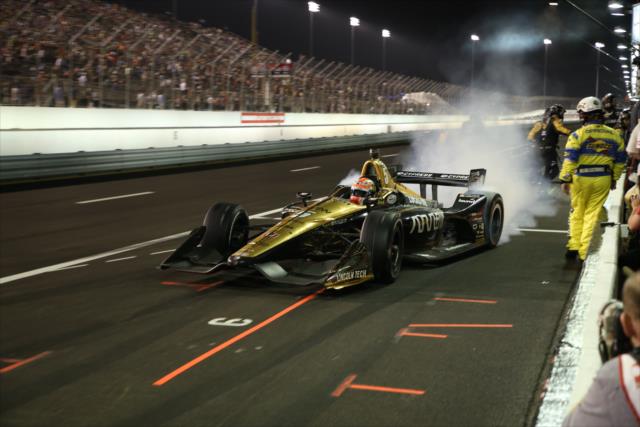 James Hinchcliffe peels away from his pit stall after service during the Bommarito Automotive Group 500 at Gateway Motorsports Park -- Photo by: Matt Fraver