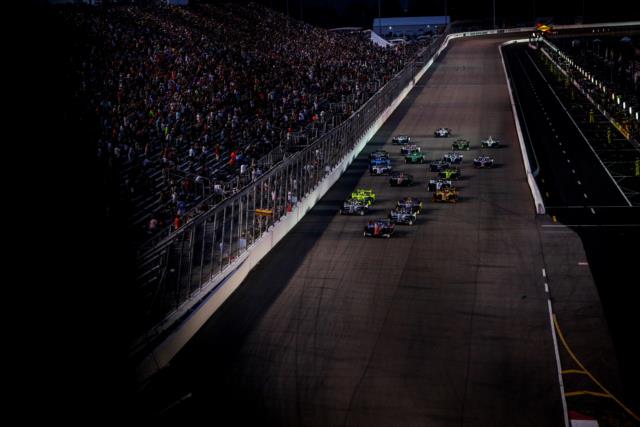 Scott Dixon leads the field down the frontstretch to start the Bommarito Automotive Group 500 at Gateway Motorsports Park -- Photo by: Shawn Gritzmacher