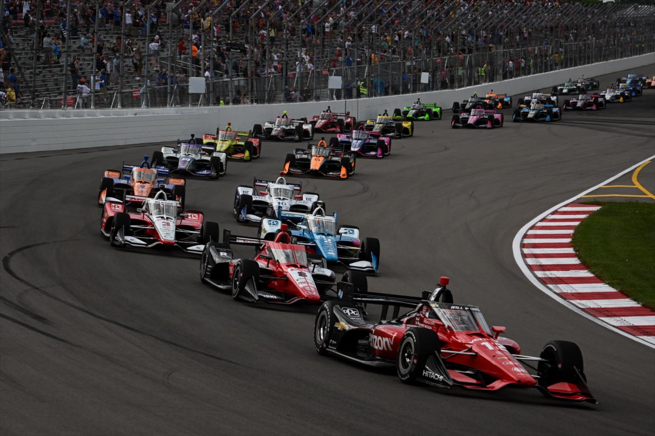 Will Power leads the field - Bommarito Automotive Group 500 - By: James Black -- Photo by: James  Black
