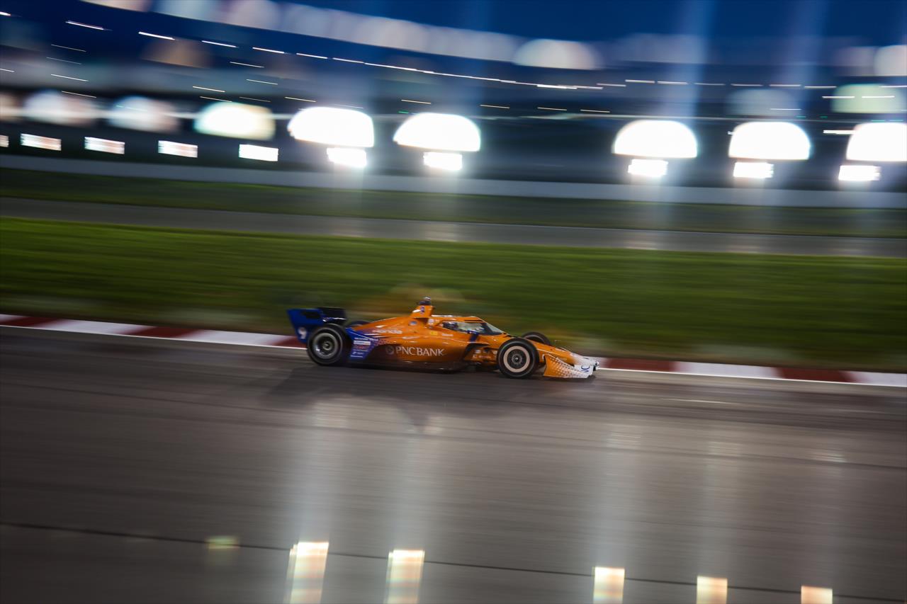 Scott Dixon - Bommarito Automotive Group 500 - By: Chris Owens -- Photo by: Chris Owens