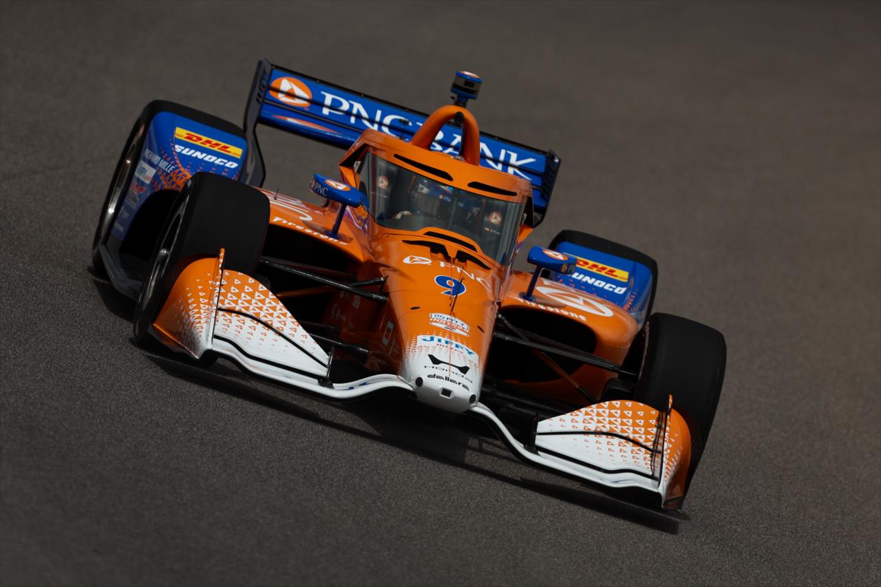 Scott Dixon - Bommarito Automotive Group 500 - By: Joe Skibinski -- Photo by: Joe Skibinski