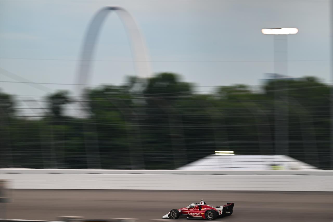 Josef Newgarden - Bommarito Automotive Group 500 - By: James Black -- Photo by: James  Black