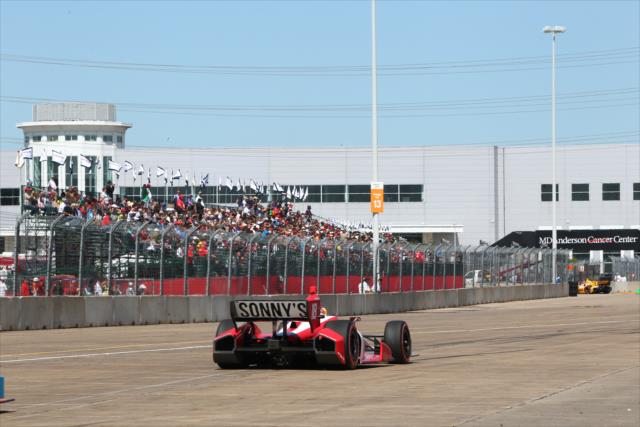 Mike Conway makes his way down to the Turn 2 chicane during Race 2 of the Shell and Pennzoil Grand Prix of Houston -- Photo by: Chris Jones