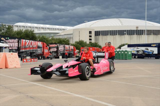 The car of Dario Franchitti is wheeled out of the paddock area in Houston -- Photo by: Chris Owens
