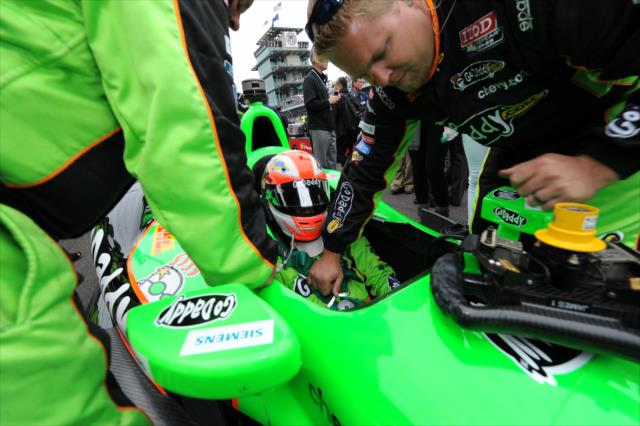 James Hinchcliffe readies for the race -- Photo by: Chris Owens