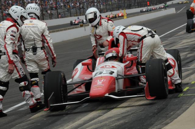Pippa Mann during a pit stop -- Photo by: Eric McCombs