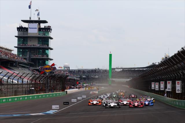 The start of the Angie's List Grand Prix of Indianapolis -- Photo by: Bret Kelley