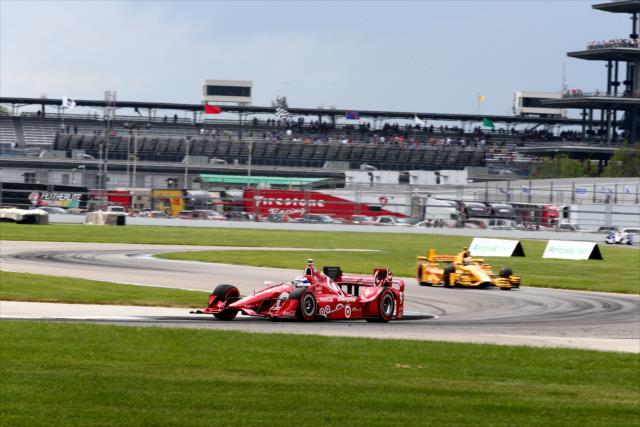 Scott Dixon and Ryan Hunter-Reay during the Angie's List Grand Prix of Indianapolis -- Photo by: Bret Kelley