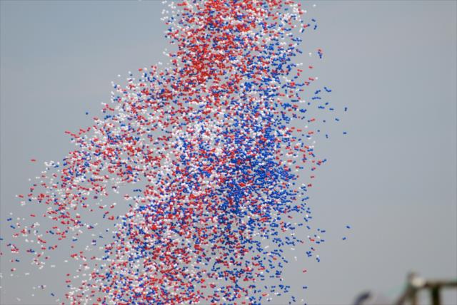 Balloon release for 2015 Indy 500 -- Photo by: Mike Young