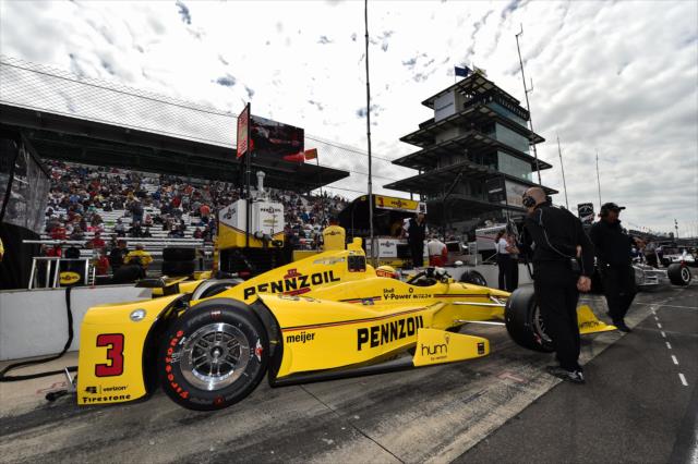 Helio Castroneves during qualifications for the 100th Running of the Indianapolis 500 presented by PennGrade Motor Oil -- Photo by: Chris Owens
