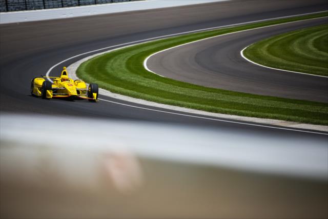 Helio Castroneves during qualfications for the 100th Running of the Indy 500 presented by PennGrade Motor Oil -- Photo by: David Yowe
