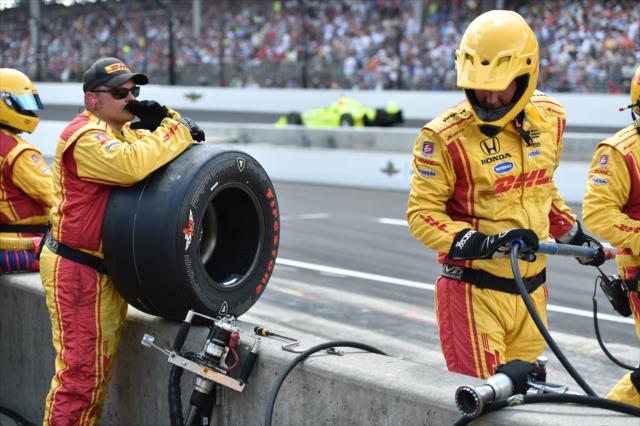 Andretti Autosport prepare for Ryan Hunter-Reay on pit lane during the 100th Indianapolis 500 -- Photo by: Eric Anderson